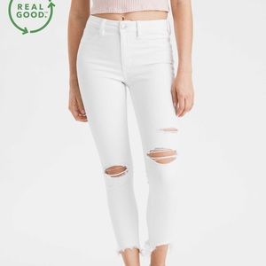 White American Eagle Distressed Jeans